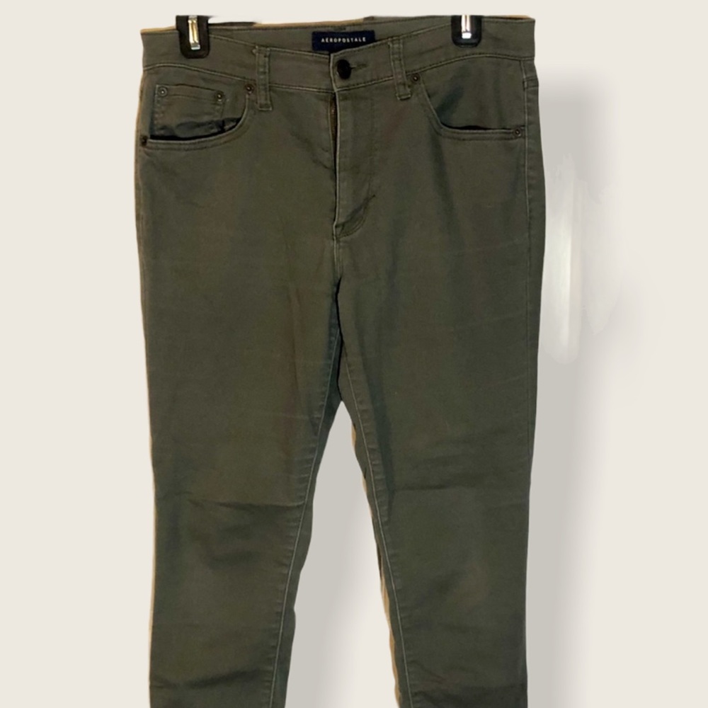 Aeropostale High-Wasted Jeggings. 10 Reg Female.